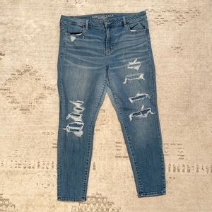 American Eagle Distressed Hi-Rise Jegging size 14S
